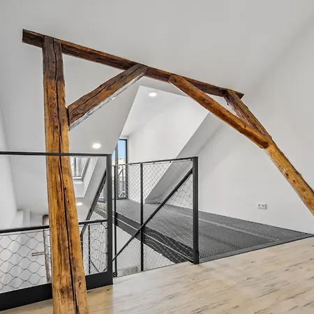 アパート Spacious Two-storey With A Terrace In The Center
